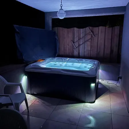 Tatil Evi Avec Prive, Calme 4 A 6 Pers 2 Chambres, Terrasse Et Bbq Luvigny